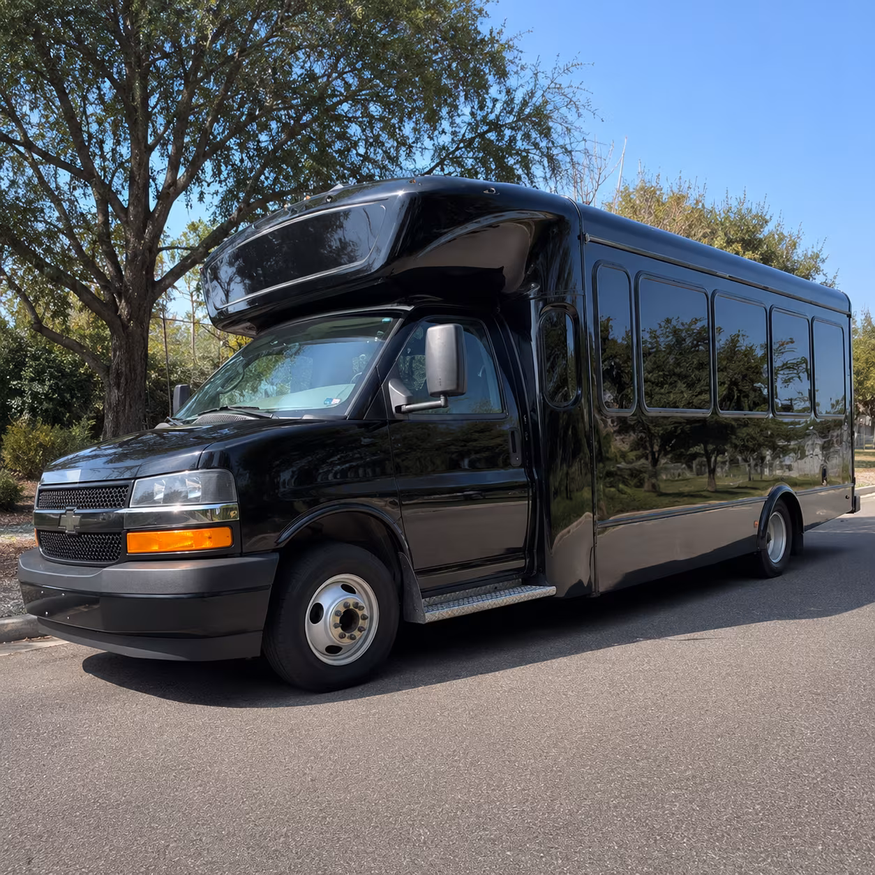 party bus wine tours through the snake river valley ava