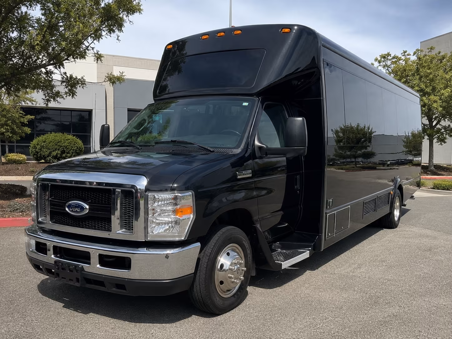 prom party bus rental